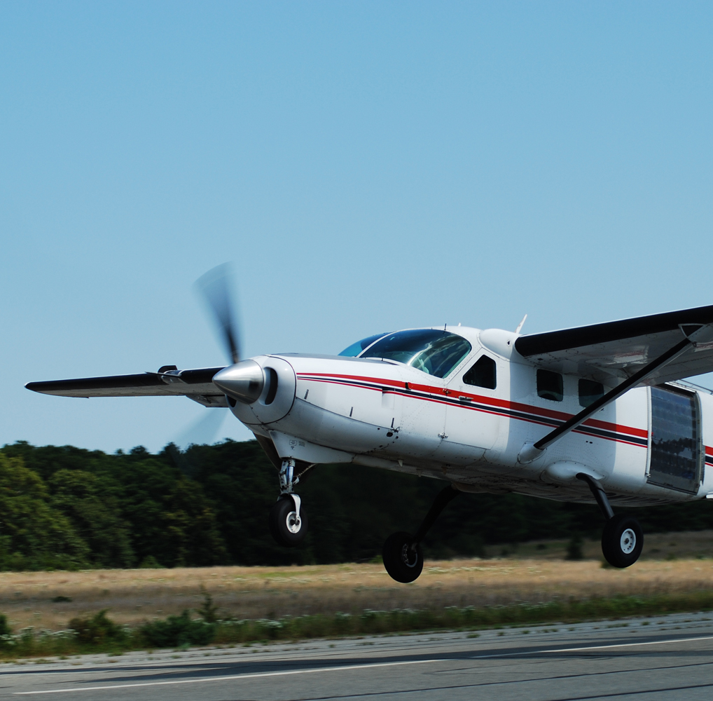 aerial cinematography plane taking off